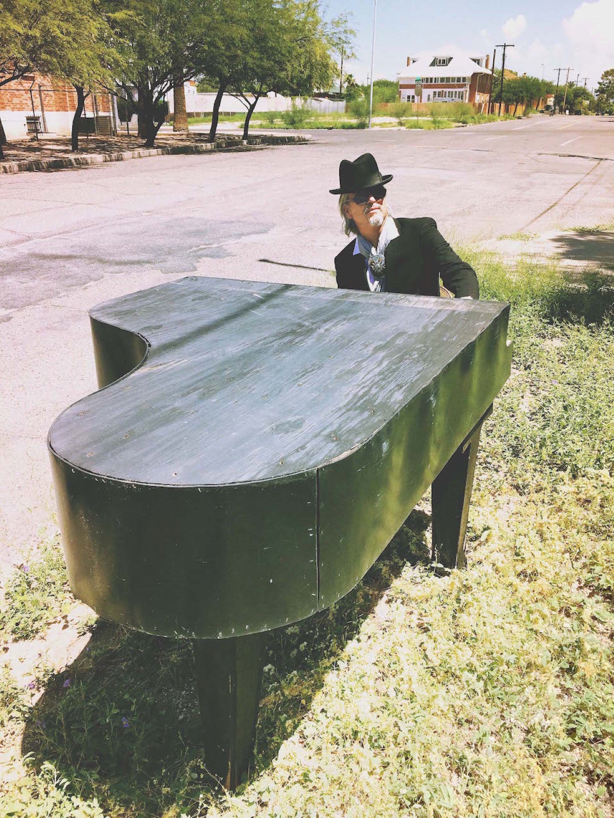 Howe Gelb Piano Trio