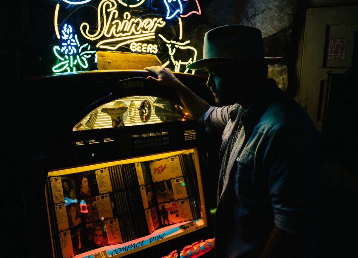 WADE BOWEN